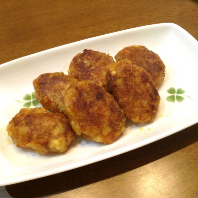 チーズカレーのポテトもち