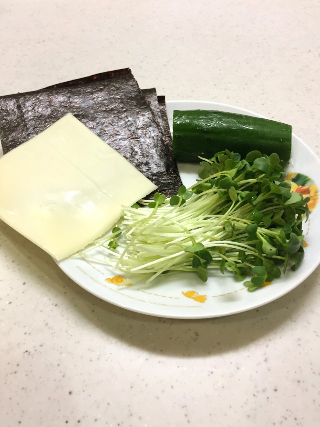 ヘルシーおつまみ！野菜海苔巻きの材料イメージ