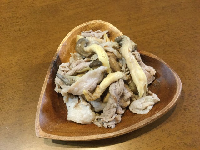 牛脂で作る！平茸と豚肉炒め