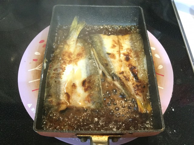 カマスのガーリック風味照り焼き手順4