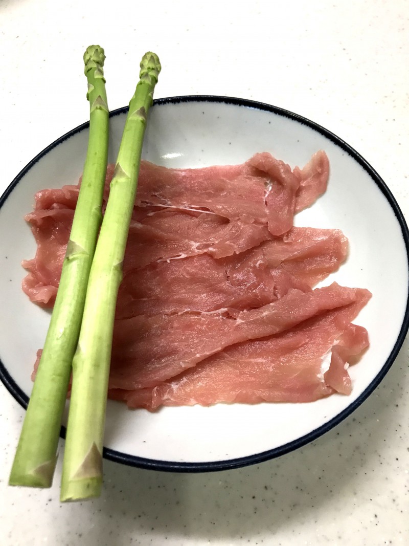 肉巻きアスパラの材料イメージ