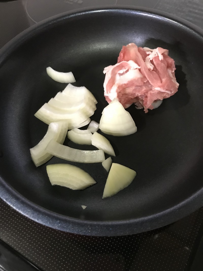 豚肉のケチャップ炒め手順1